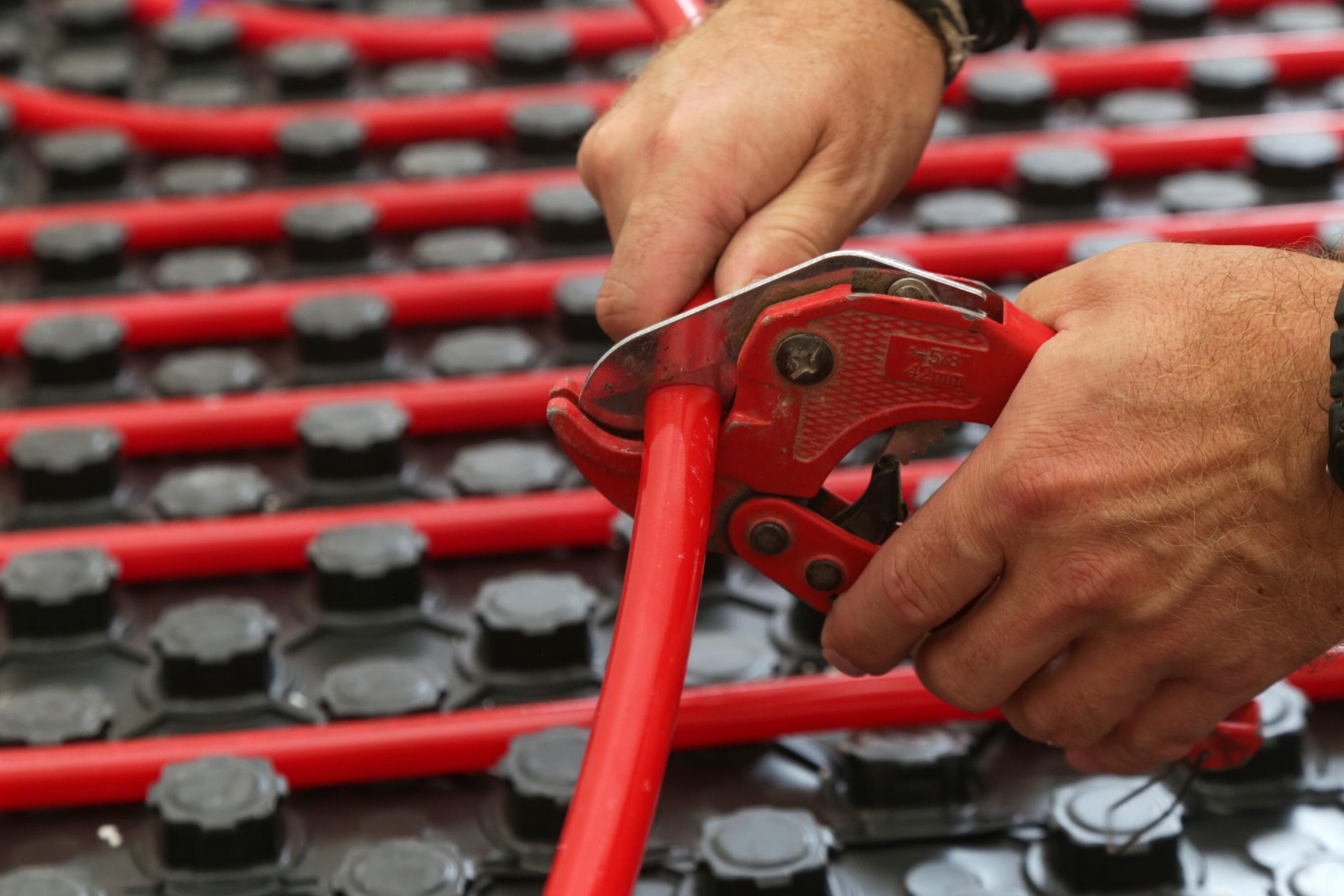 Vloerverwarming installatie Vloer leggen & vloerverwarming